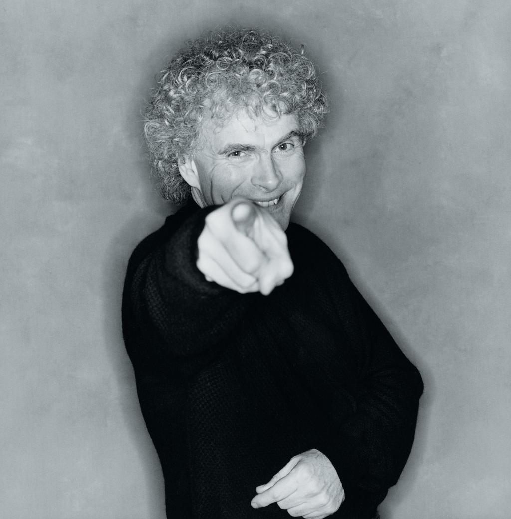 迎向未來，一指向前。